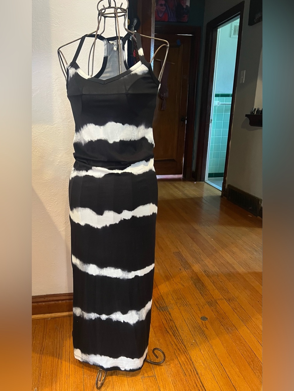 Black & White Tie-Dye Maxi Skirt - Women's Casual Maxi
